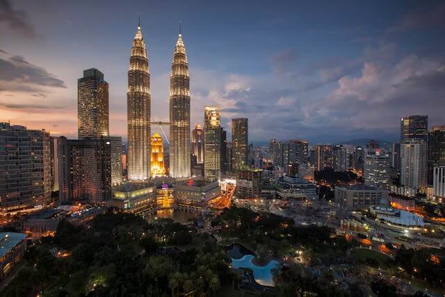 Cutting-Edge Facilities: Kuala Lumpur's Modern Infrastructure for English Studies